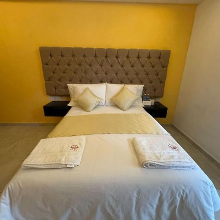 Oyo Hotel Familiar Tollan Cholula Kültér fotó