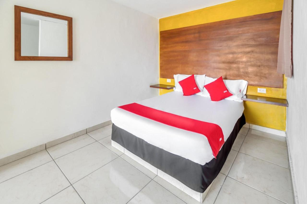 Oyo Hotel Familiar Tollan Cholula Kültér fotó