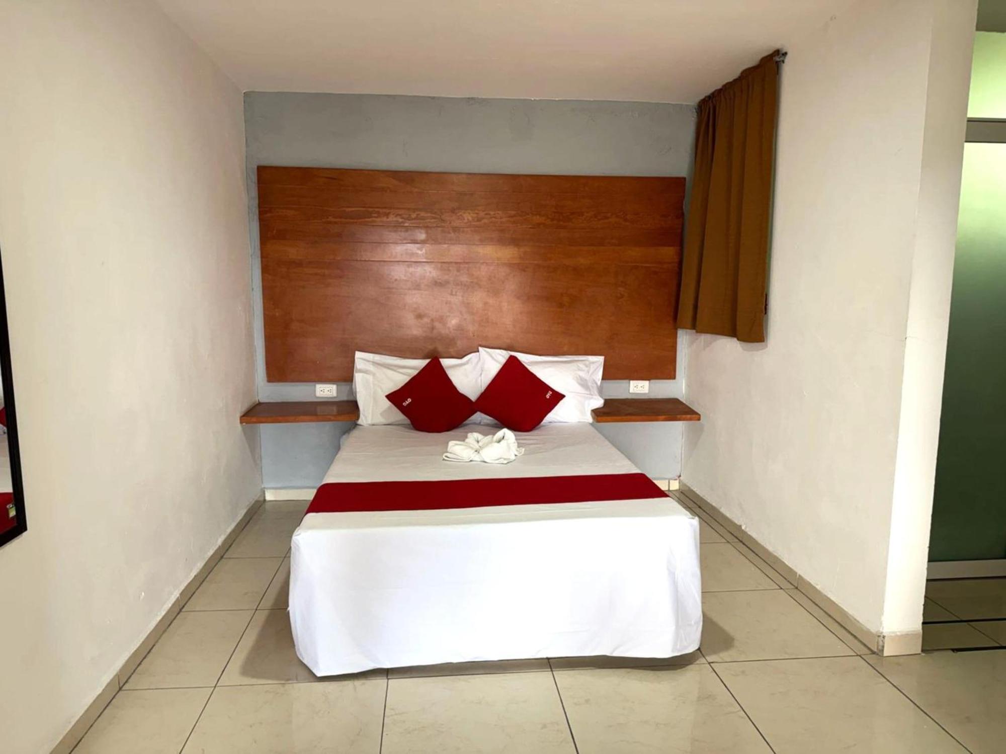 Oyo Hotel Familiar Tollan Cholula Kültér fotó