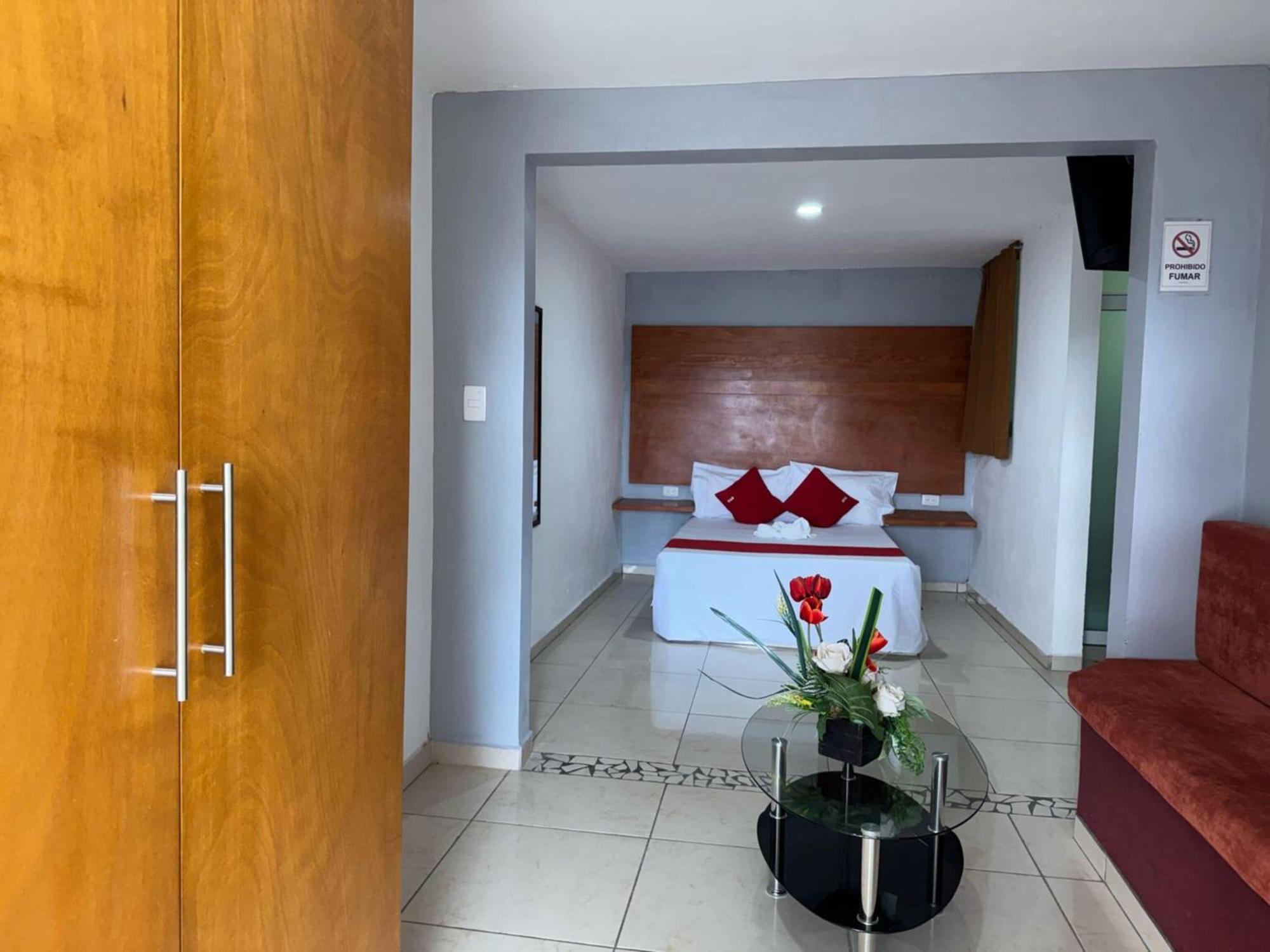 Oyo Hotel Familiar Tollan Cholula Kültér fotó
