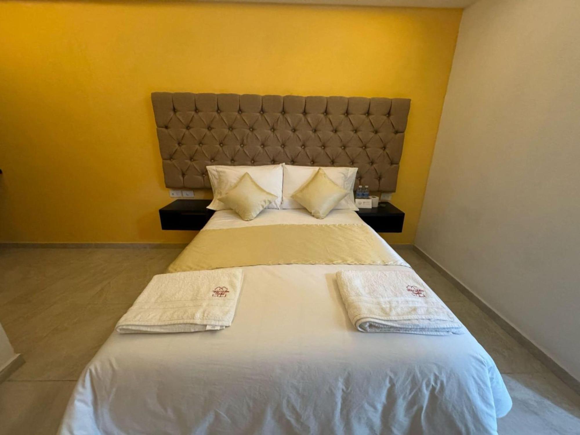 Oyo Hotel Familiar Tollan Cholula Kültér fotó